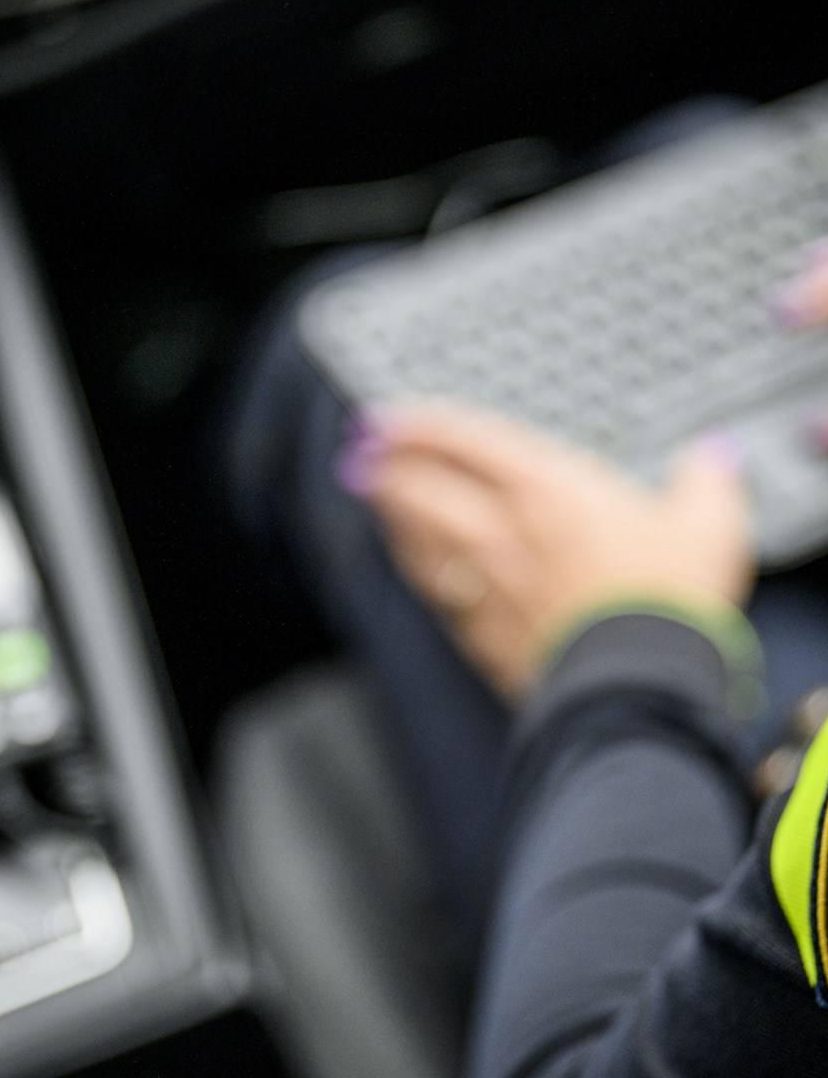 Man steekt eigen hond dood na ernstig bijtincident in huis