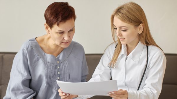 'Vrouwenkwalen' verdienen meer aandacht: 'Sommigen belanden onterecht bij de psychiater'