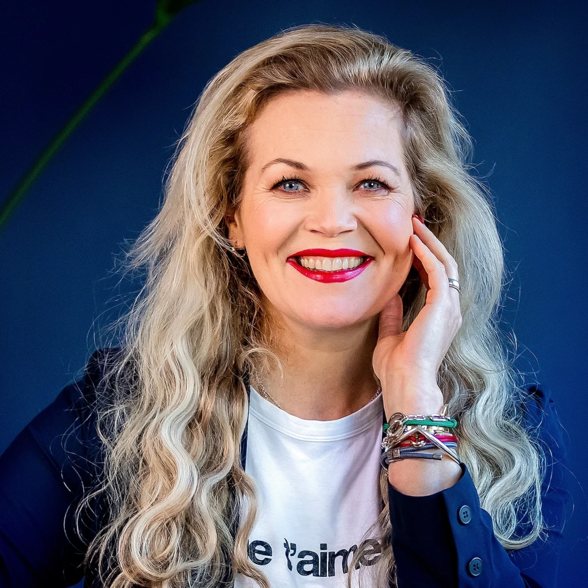 Roos Schlikker | Roos Schlikker en man hebben tijdelijk latrelatie