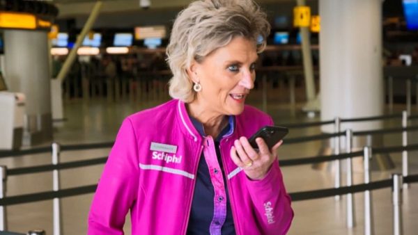 Fasten your seatbelts, want volgende week start het tweede seizoen van 'Schiphol Airport'