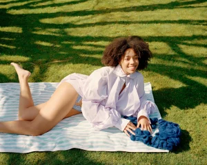 Thumbnail voor In 'Spuiten en Slikken' ranken wildvreemden vajayjays: 'Ik vind ze allemaal mooi'