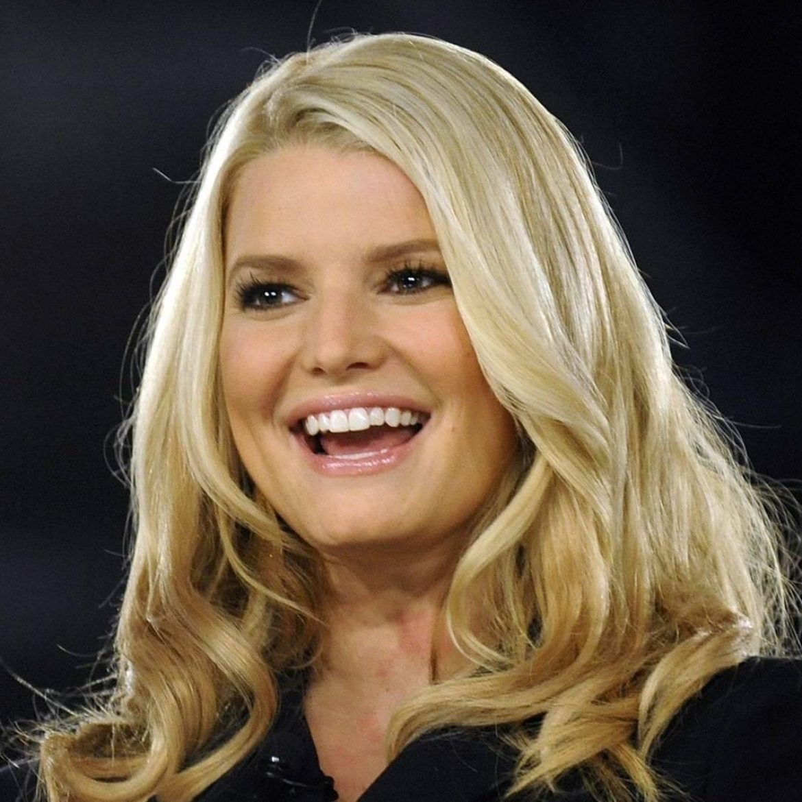 Jessica Simpson drinkt slangenspul