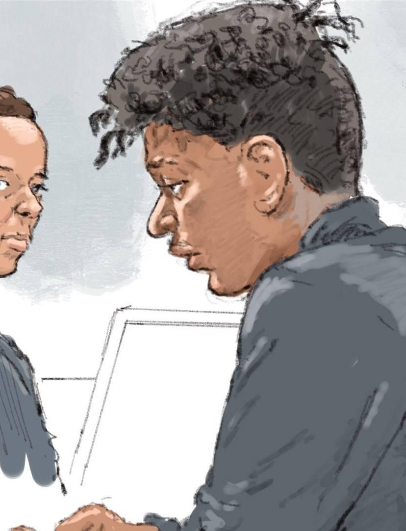 Rechtbanktekening met jonge man 9 jaar cel en tbs voor moord op 17-jarig meisje Winsum