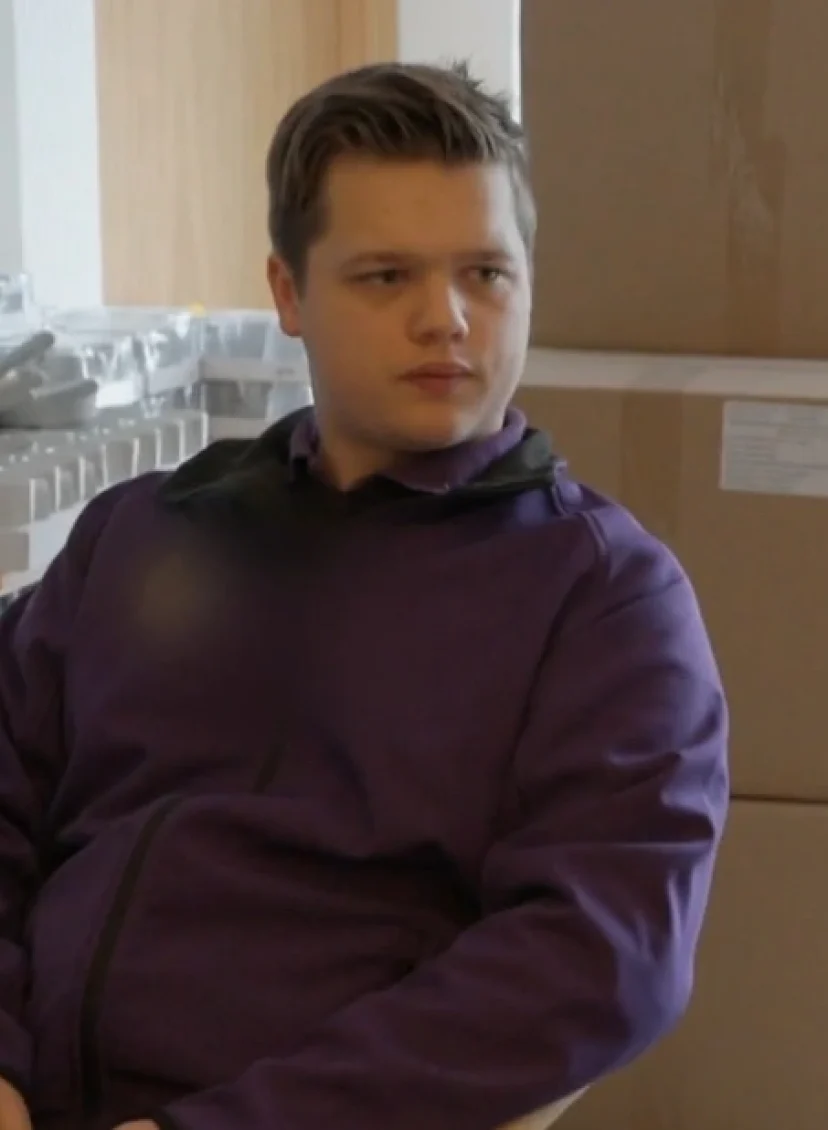 In ‘Een huis vol emigreert’ zorgt de komst van Quinten voor discussie rondom het rooster en de groepsapp: ‘Dit vind ik vervelend’