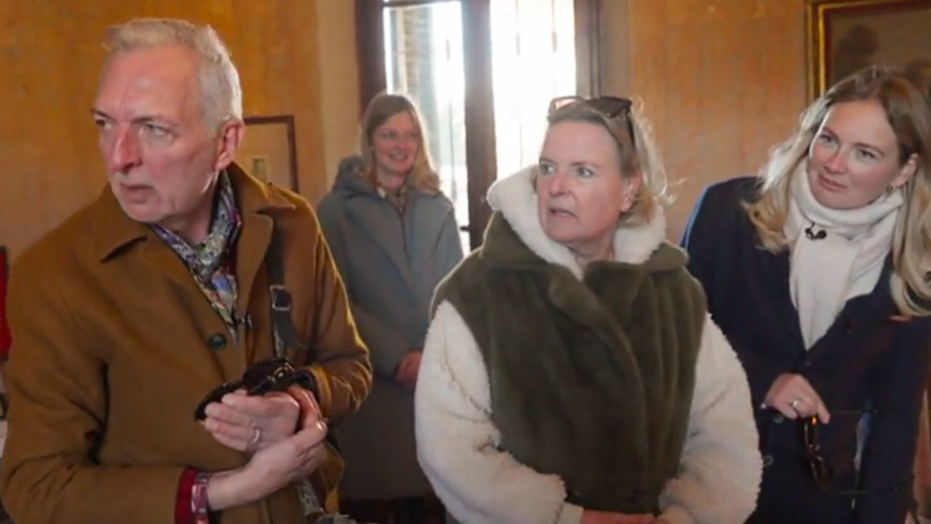 De Meilandjes zijn in 'Chateau Meiland: La Dolce Vita' in Italië neergestreken opzoek naar een nieuw huis én een smeedijzeren hekwerk.