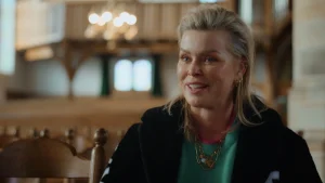 Thumbnail voor Bridget Maasland emotioneel door gelijkenissen met voormoeders in 'Verborgen Verleden': 'Daar mag ik trots op zijn'