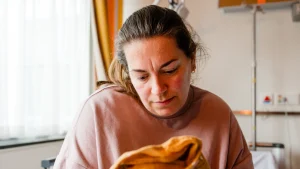 Thumbnail voor De baby van Loes was niet levensvatbaar: 'De geboorte was onze eerste ontmoeting en ons afscheid'