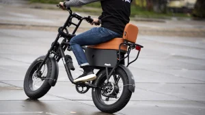 Thumbnail voor Vader en kinderen zwaargewond na opmerking over rijgedrag richting jongen op fatbike