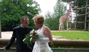 Thumbnail voor Bokito brak uit tijdens Colinda’s bruiloft in Blijdorp: ‘Mijn vader zag alles gebeuren’