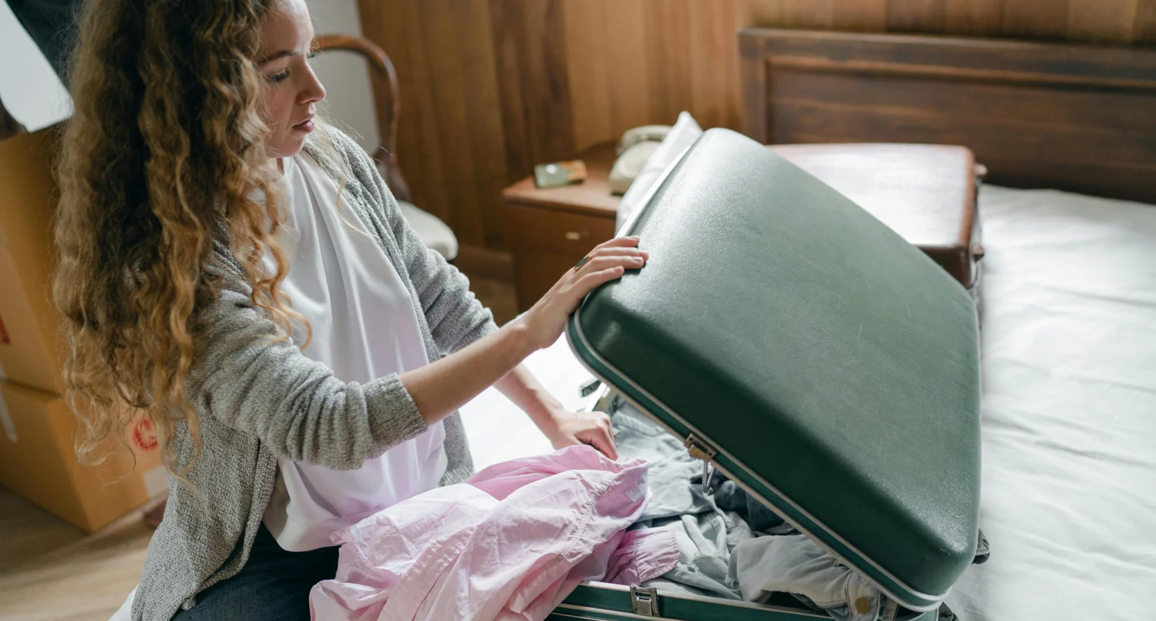 Vliegen in een T-shirt? Niet doen, waarschuwt stewardess