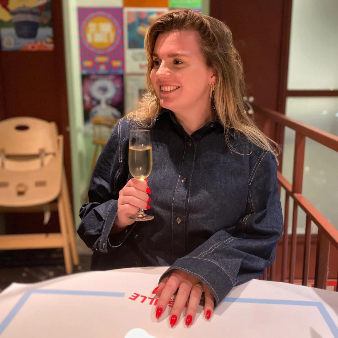 Laura deed een TikTok-oproep voor nieuwe vriendinnen: 'Het was een schot in de roos'