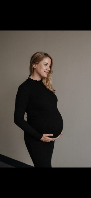 Thumbnail voor Lian (37) voelde zich eenzaam tijdens de kraamtijd van haar kinderen: 'Ik voelde mij zo schuldig'
