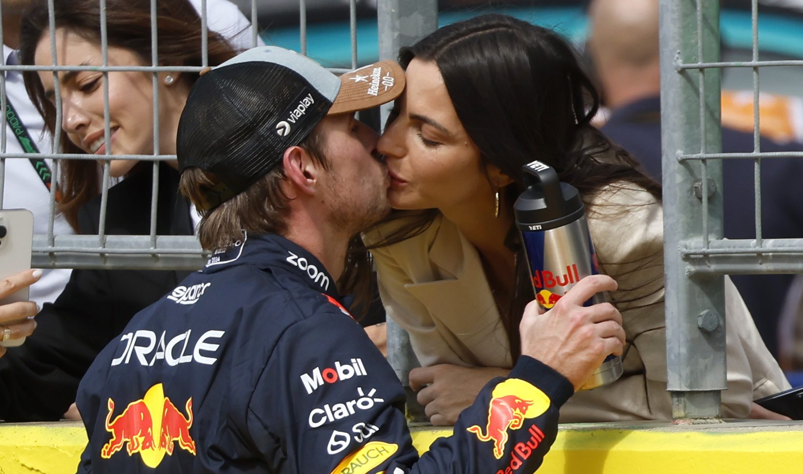 kelly piquet bevallen max verstappen dochter