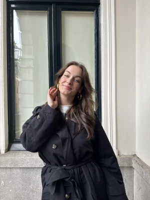 Thumbnail voor Alisha heeft in zomer FOMO door angststoornis: 'Je voelt je onbegrepen'