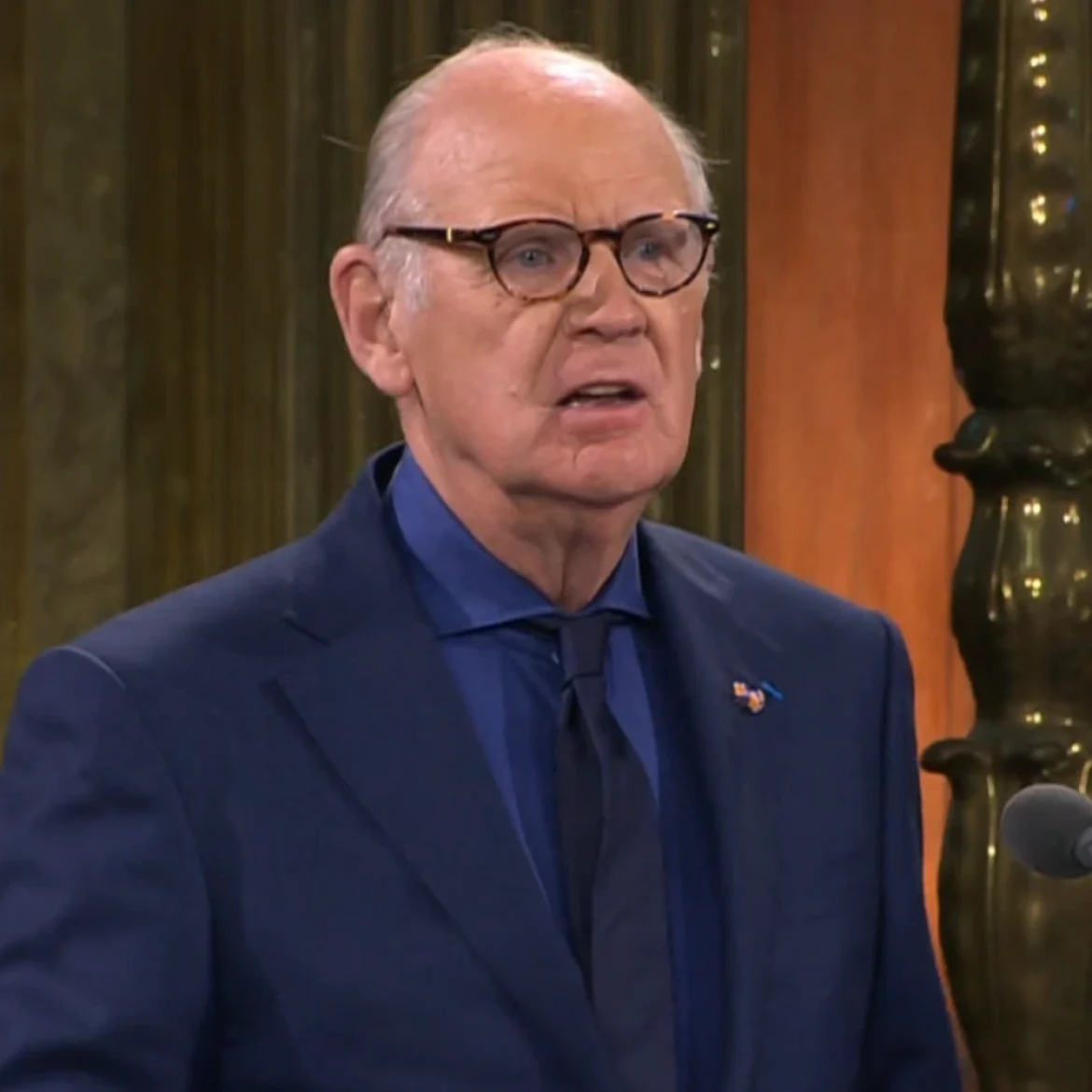 Philip Freriks staat stil bij het verlies van zijn broer in de oorlog: ‘Hartverscheurend’