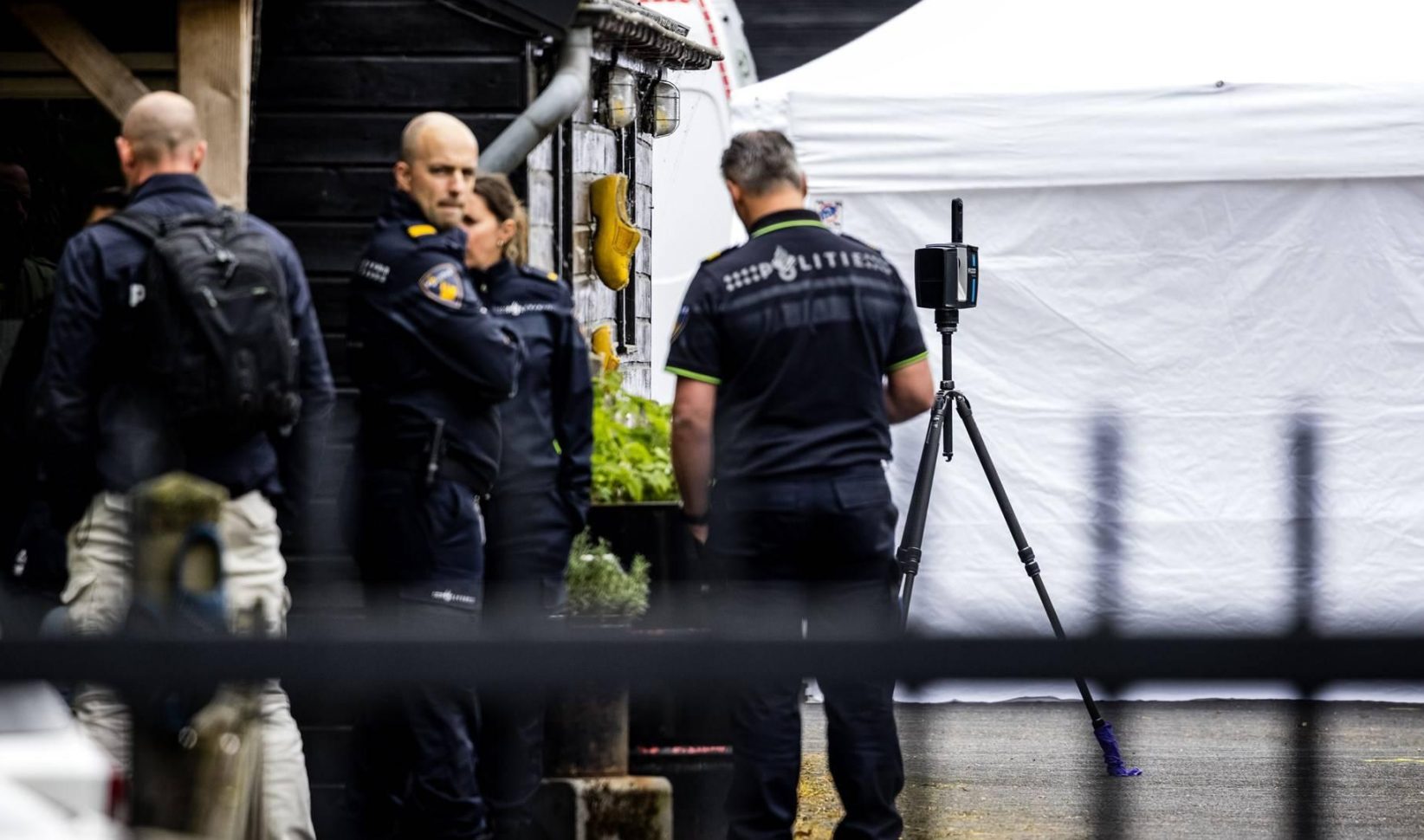 Man (43) omgekomen bij schietincident Wanroij, vrouw (31) gewond