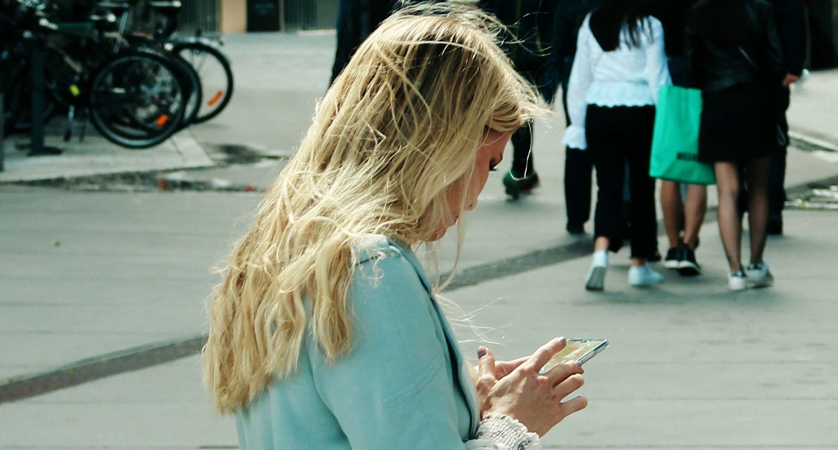 'Ze kwam voor oma’s verjaardag en stuurde mij daarna een Tikkie voor haar treinkaartje'