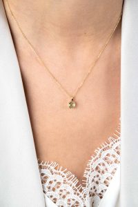 Kleurrijke accessoires: ketting met amethist