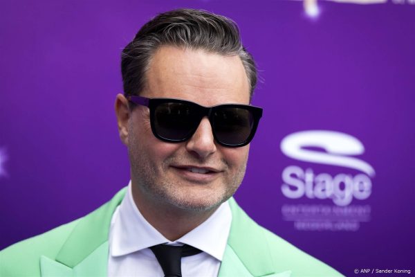 Fred van Leer na 2,5 jaar (!) terug met nieuwe 'Say Yes to the Dress'