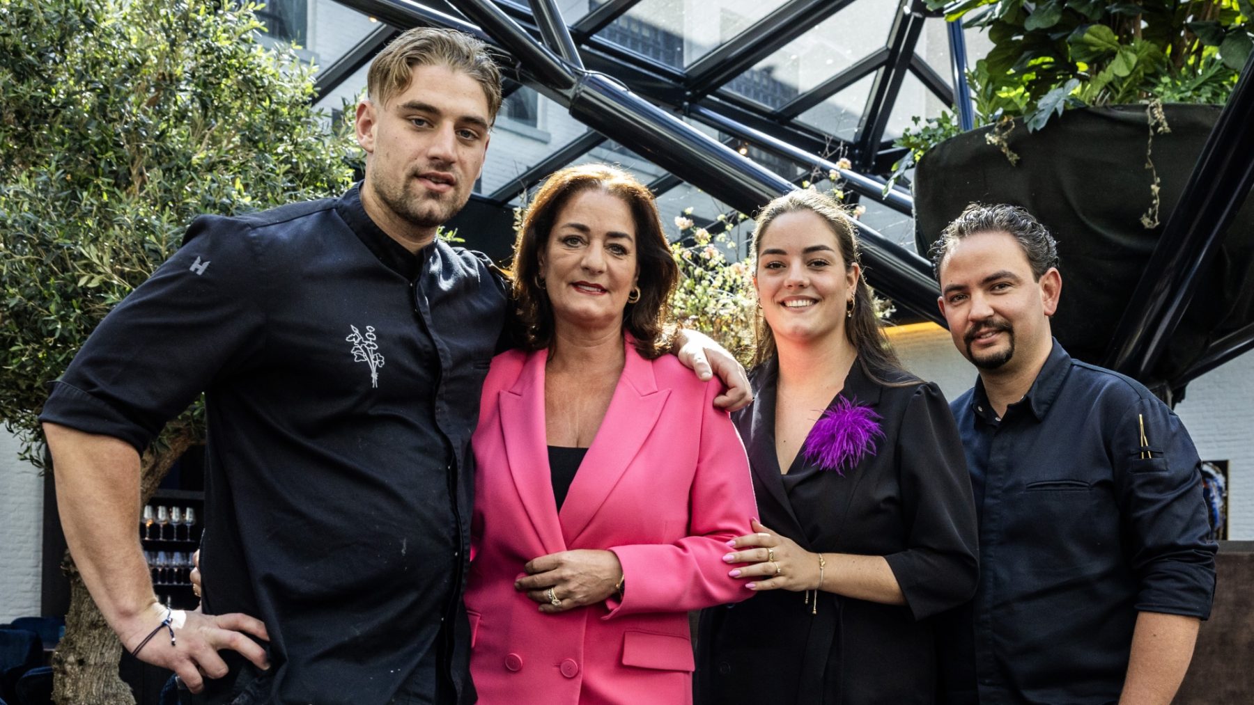 Thérèse Boer en kinderen weer aan het werk in De Librije: 'We gaan Jonnie trots maken'