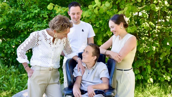 mantelzorger-zoon-hetty-elias-gehandicapt