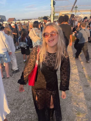 Thumbnail voor Britt (24) liep vleesetende bacterie op bij barbecue: 'Er zat nog weinig leven in me'