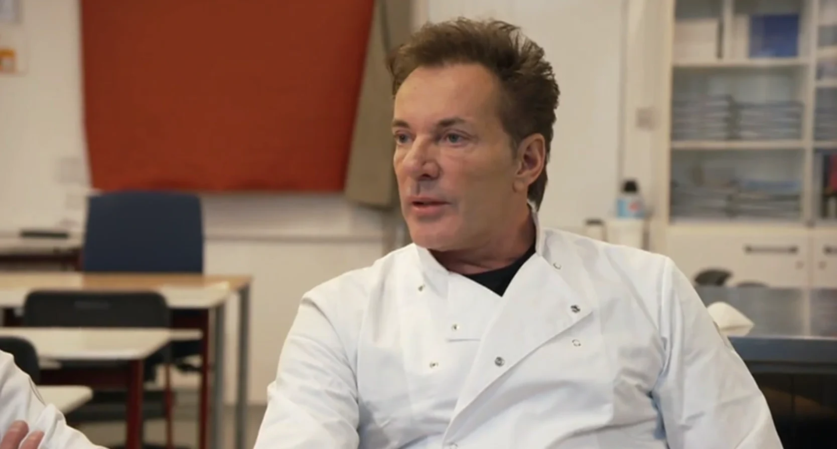 ‘Hoe snel ben je vergeten?’, vraagt Gerard Joling zich af als hij terugkijkt op zijn carrière in ‘De Klassenavond’
