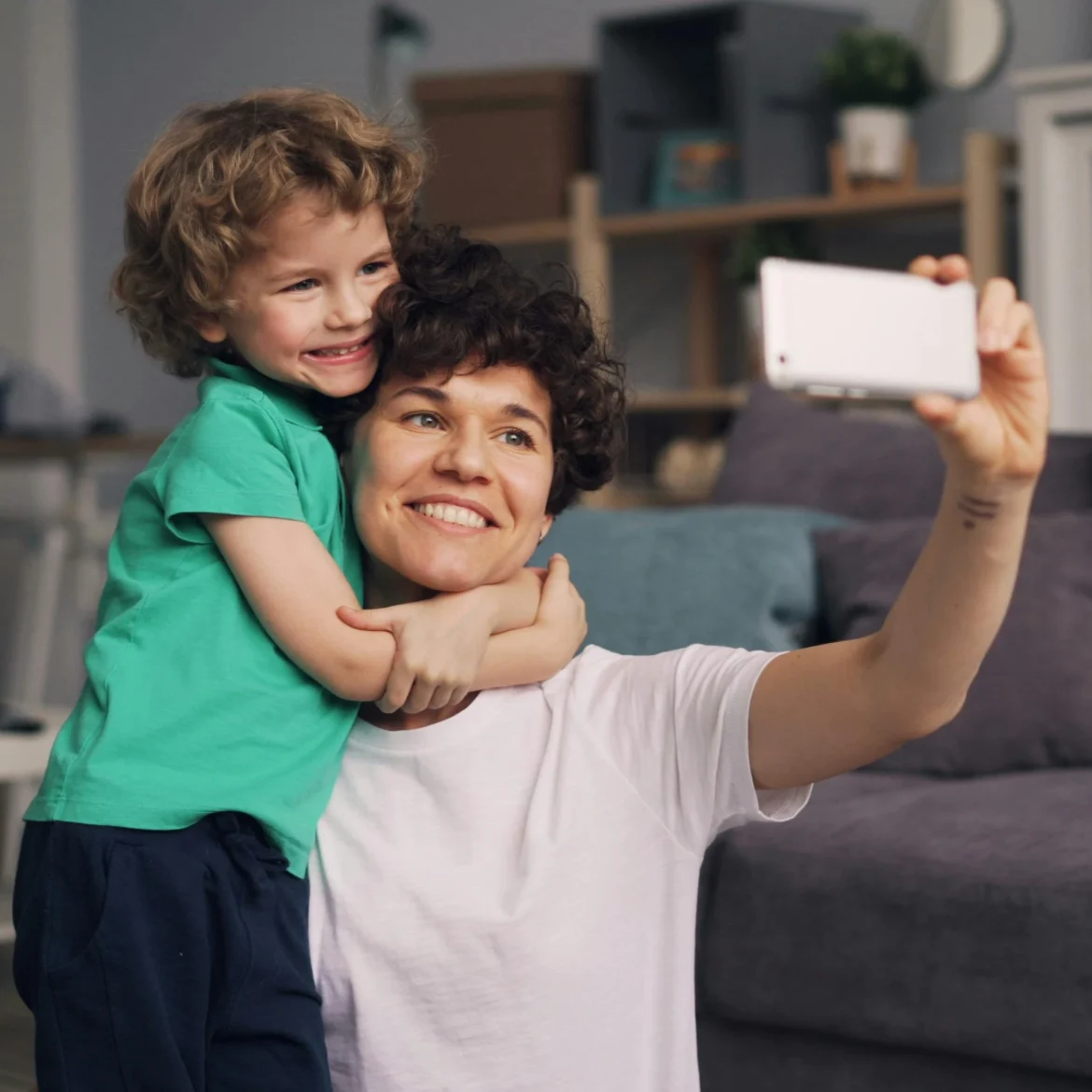 Strengere regels tegen 'moderne kinderarbeid' op social media