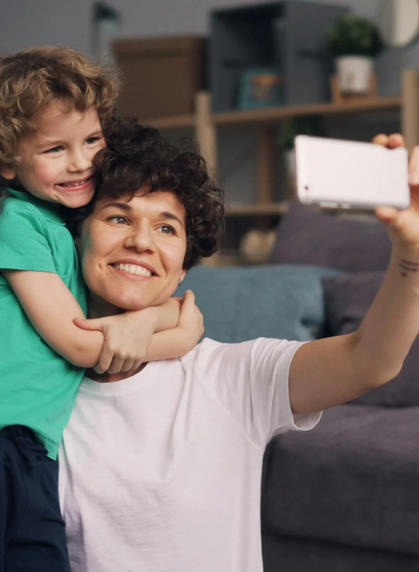 Strengere regels tegen 'moderne kinderarbeid' op social media