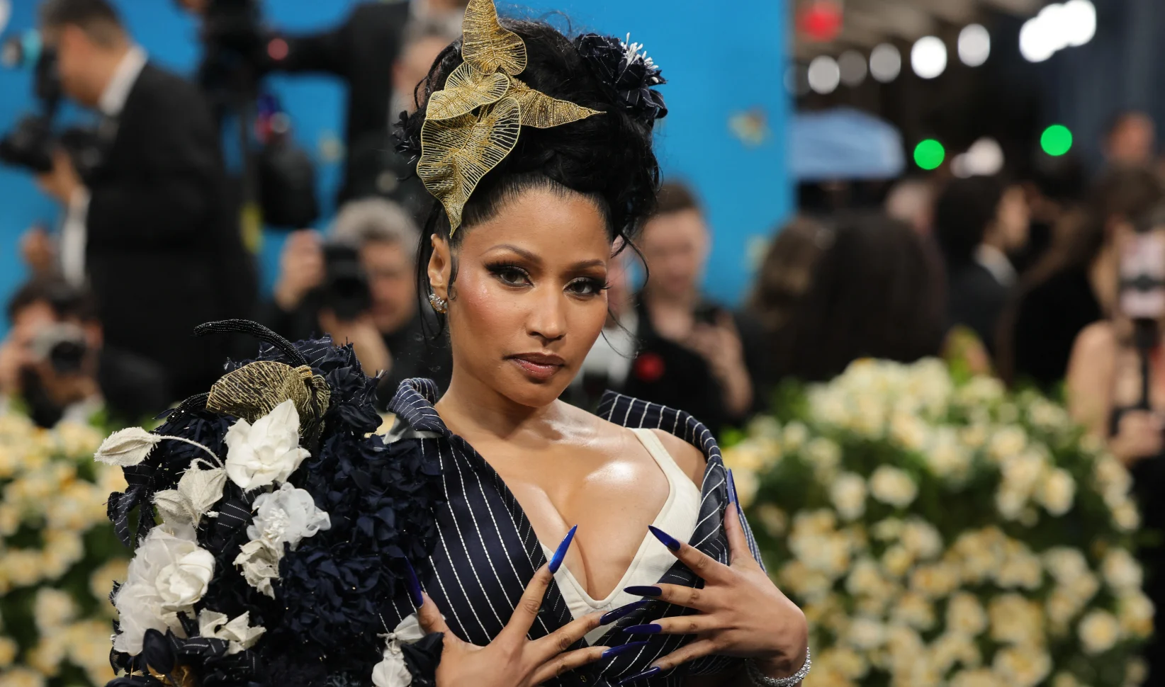 Bestaat Nicki Minaj wel echt? Dit zijn de meest bizarre conspiracy theories