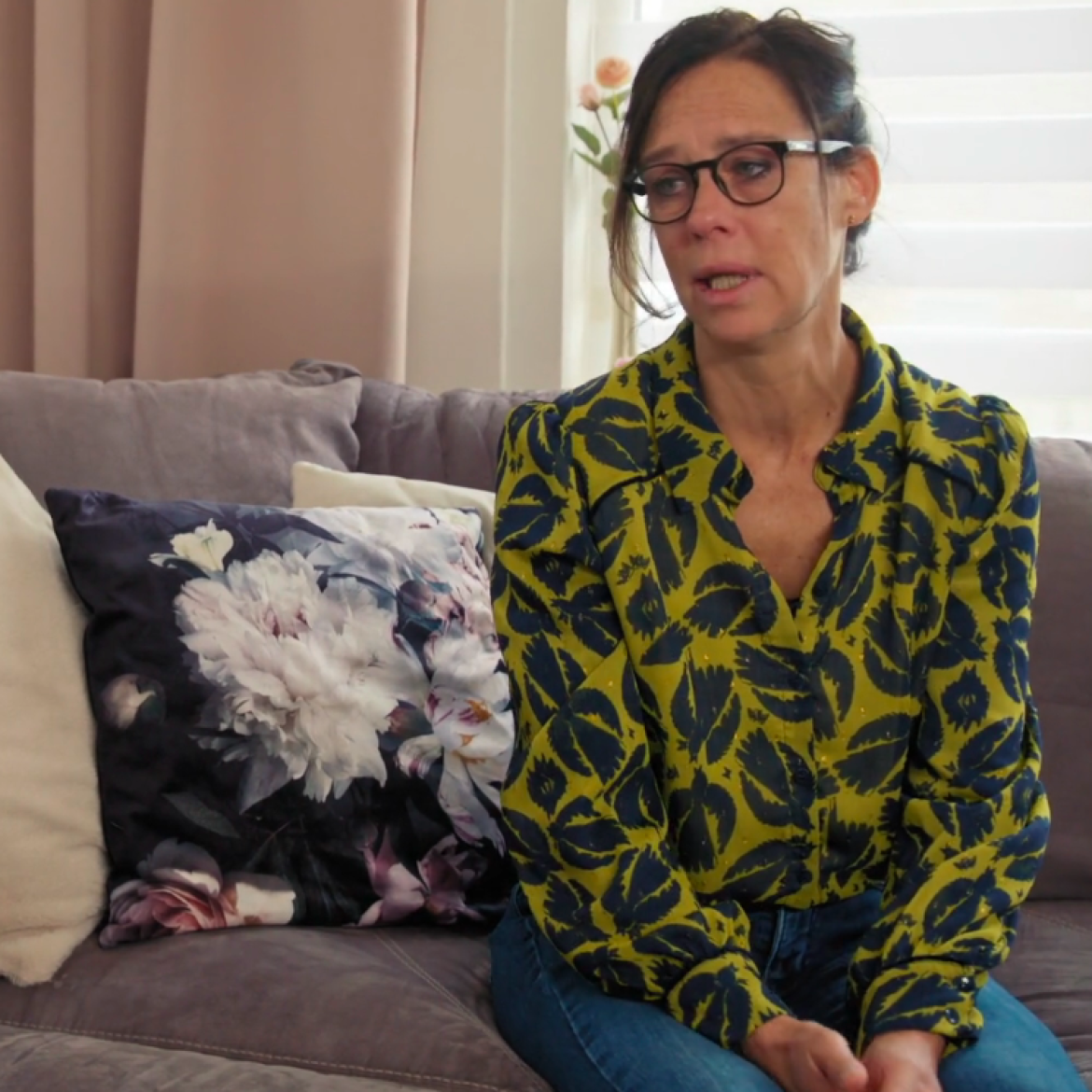 Debbie Uit De Schulden