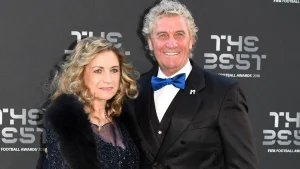Thumbnail voor Carmen Pfaff geeft gezondheidsupdate na hersenbloeding en overval: 'Blij dat ze er nog is'