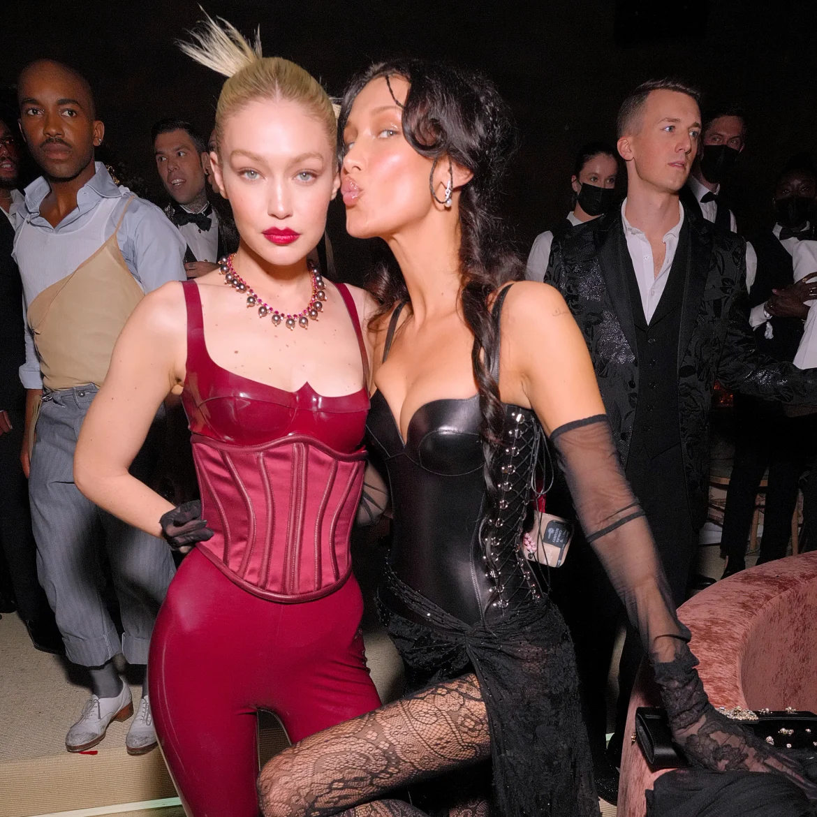 Bella Hadid Gigi Hadid