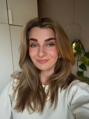 Thumbnail voor Raadslid Amber krijgt seksistische opmerkingen in de politiek: 'Ga er harder van lopen'