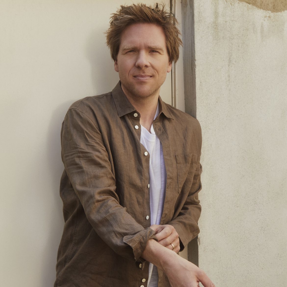 Presentator Sjoerd van Ramshorst schreef déze bekende hit van Gerard Joling