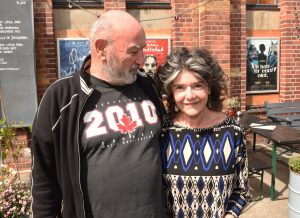 Thumbnail voor Peter de Bie (75), weduwnaar van Dieuwertje Blok, overleden: 'Zijn lichaam was op'