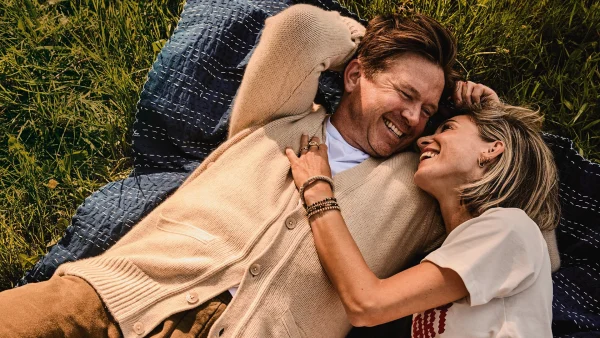 Johnny de Mol en vrouw Anouk na rechtszaak: 'We zijn nu sterker'