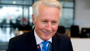 Thumbnail voor Ronald van 'Schiphol Airport' reageert op heftige reacties online: 'Laten we een beetje aardig zijn voor elkaar'