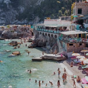 Thumbnail voor Stranden vol gestreepte parasols en charmante dorpjes: hier vind je alles wat je van Italië hoopt