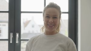 Thumbnail voor Jeugdliefdes Cora en Floris verwachten, na intensieve vruchtbaarheidstrajecten, eeneiige drieling: ‘Hoe is het mogelijk?'