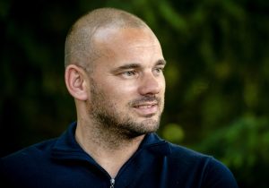 Thumbnail voor Jarige Wesley Sneijder krijgt felicitaties van Yolanthe: 'Proost op alle momenten die er het meest toe doen'