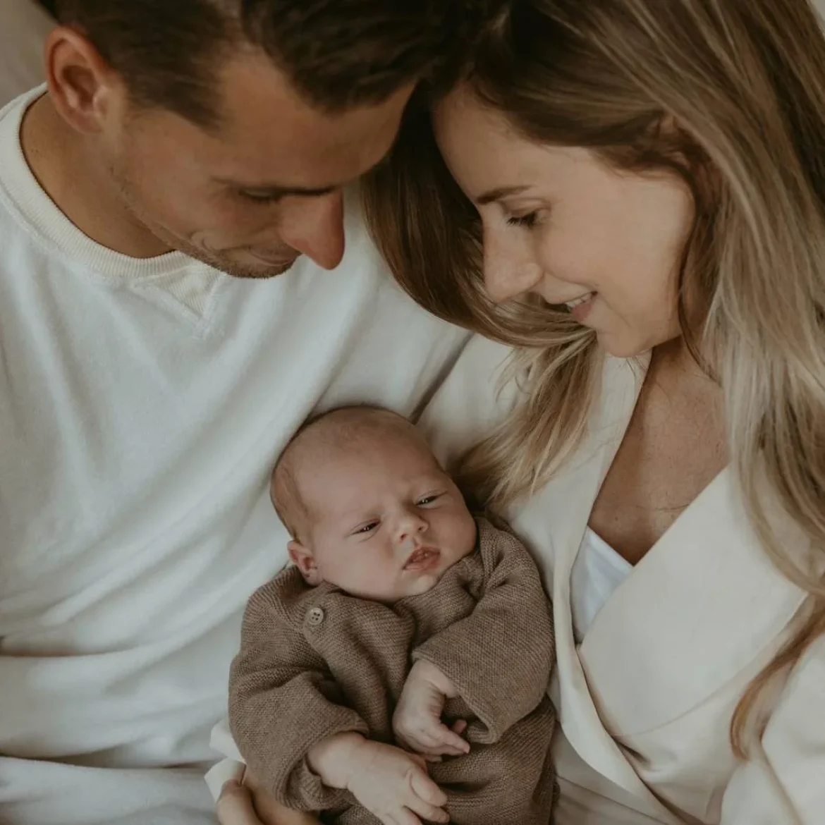 Laura en Mark met hun baby | ernstig hersenletsel