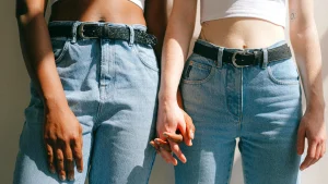 Thumbnail voor Op zoek naar de perfecte jeans bij jouw figuur? Dan moet je hiér op letten