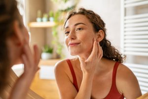 Thumbnail voor Een onrustige huid door (te) veel eiwitten? Een dermatoloog legt uit hoe dat zit