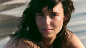 Thumbnail voor Gwen van Poorten deelt 'behind the scenes' van LINDA. shoot: 'Denk maar niet dat ik het niet spannend vond'