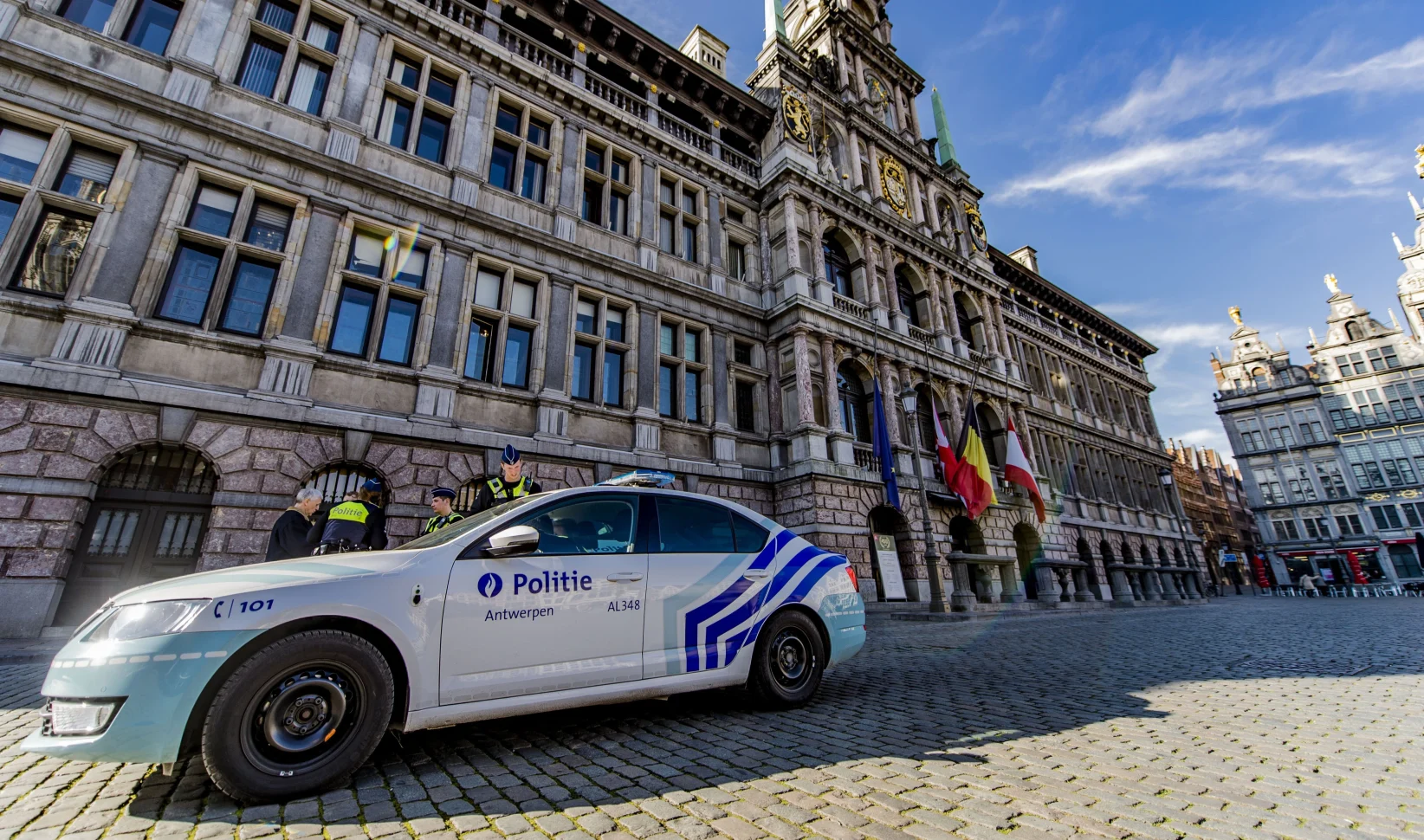 Kind (9) in Antwerpen overleden na aanrijding door politievoertuig: 'Ondraaglijk'