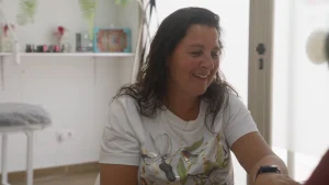 Thumbnail voor Janneke Jelies over haar eerste date met Johan: 'Ik dacht: hier ga ik never nooit mee verder'