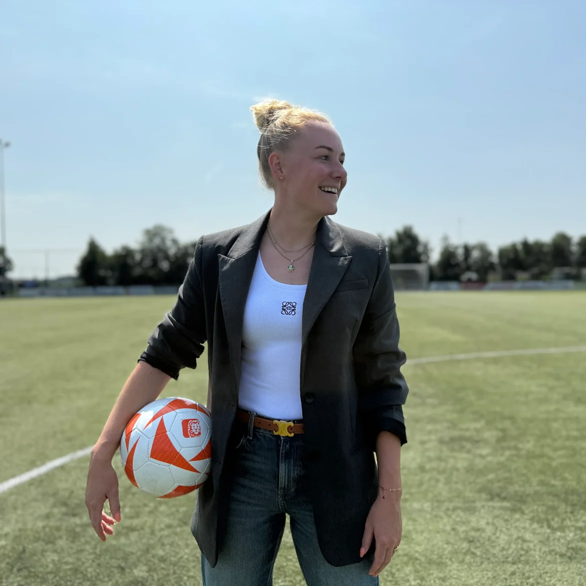 profvoetbalster, Danique, Kerkdijk