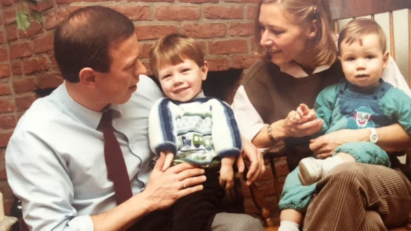De zoon van Jeanne heeft korte armen
