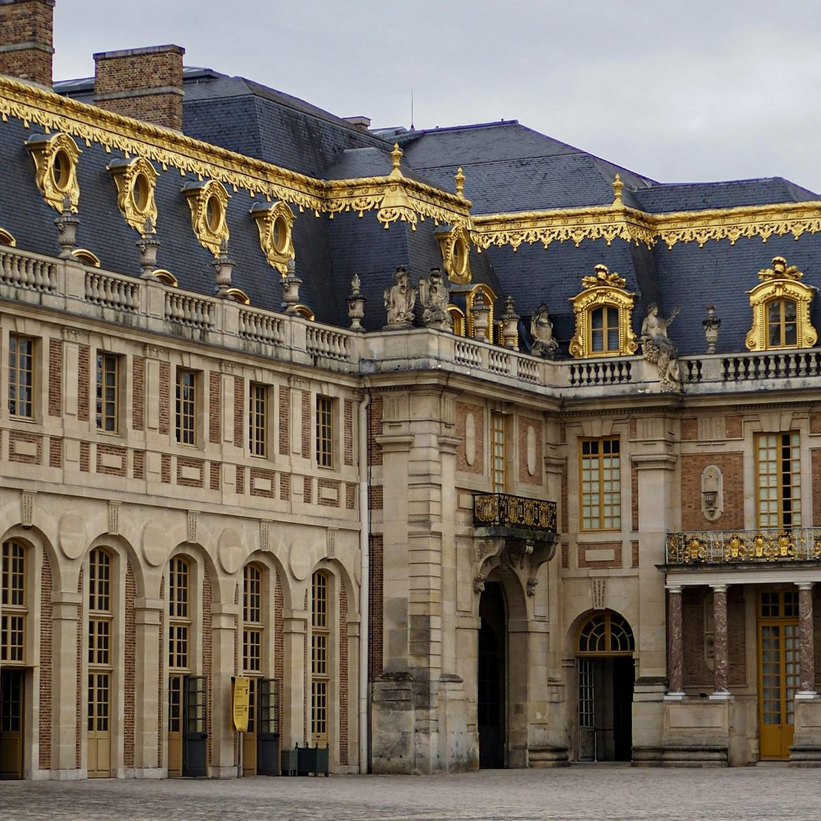 Het Kasteel van Versailles waar Amerikaans meisje is doodverklaard